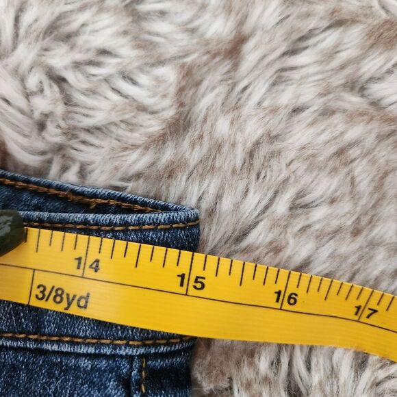 Bongo Medium Wash Denim Cut-off Cuffed Hem Shorts Juniors Size‎ 7 - Picture 8 of 10